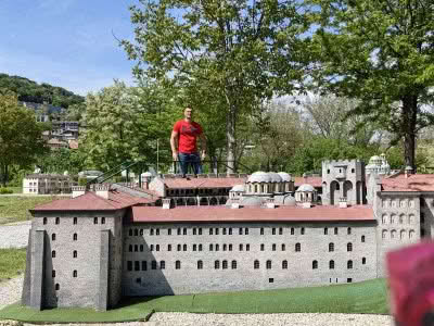 Мини България
