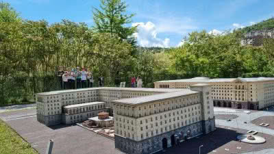 Мини България