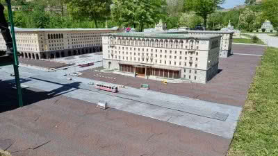 Мини България