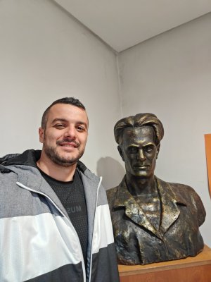 Къща-музей на Никола Вапцаров