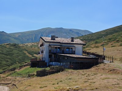 Изкачване на връх Марагидик с деца Изкачване на връх Марагидик с деца