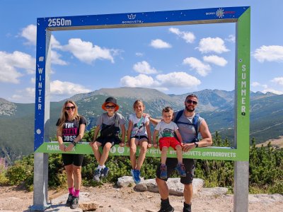 Изкачване на Седемте Рилски езера и връх Мусала с деца