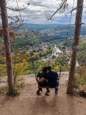 Еднодневна разходка до Люлката на любовта, Велико Търново