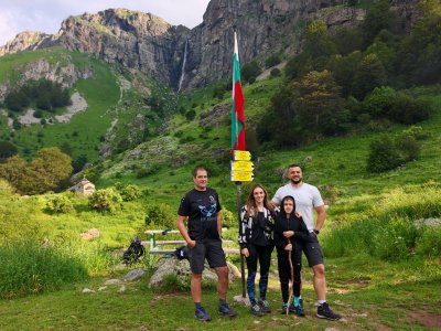 Преход до хижа Рай и изкачване на връх Ботев